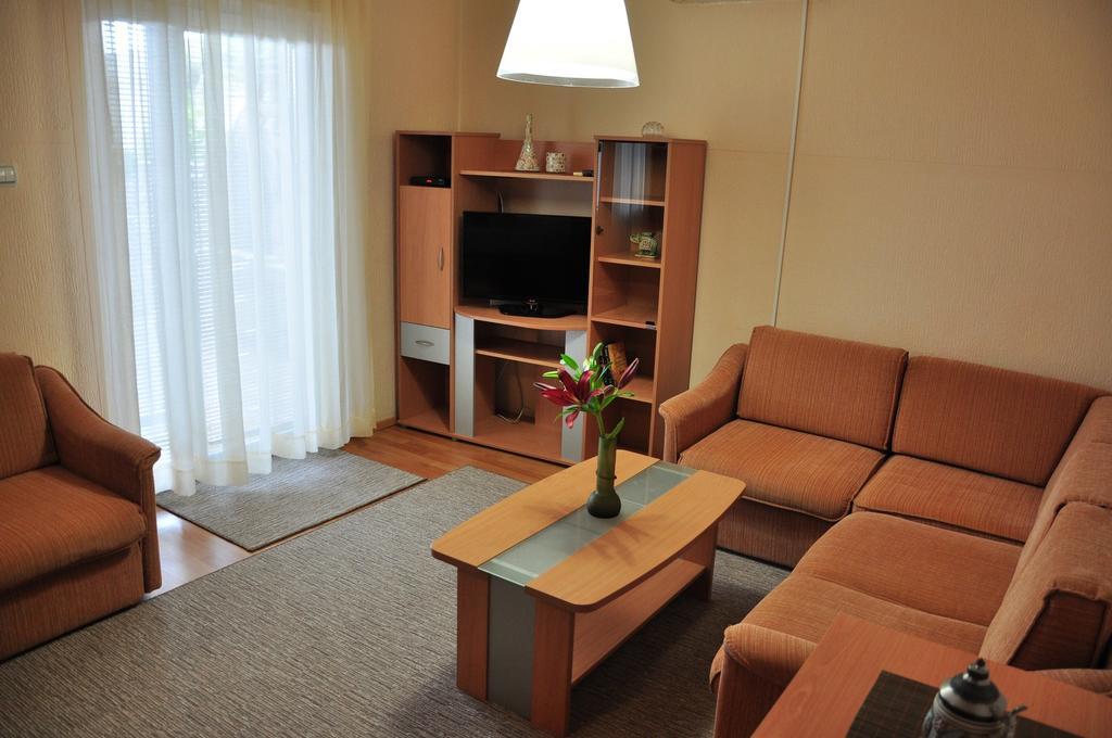 Apartment Comfort *