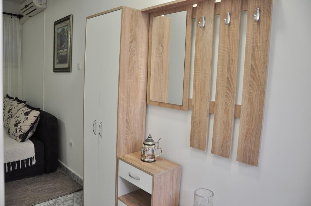Apartment Comfort Bar